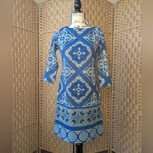 Woman's dress with 3/4 length sleeves